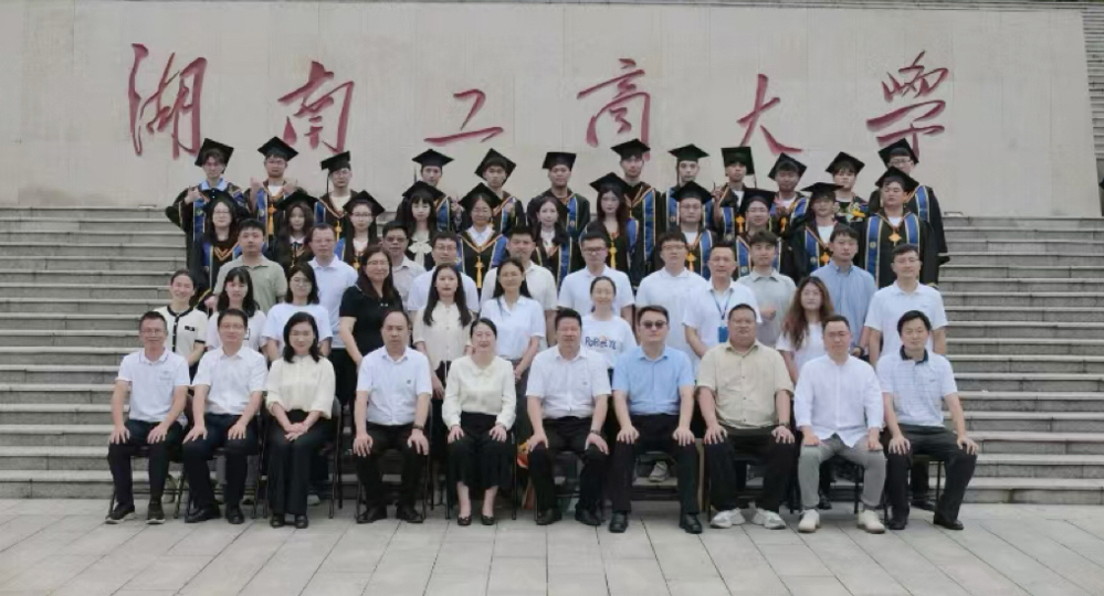 c8268cef7f162a61a6a517681ca7fd9